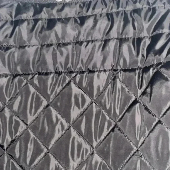 Saks Fifth Avenue womans cropped black quilted puffy coat jacket Medium - Picture 11 of 14